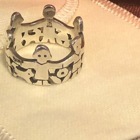 James Avery Silver Crown Ring - Picture 2 of 7